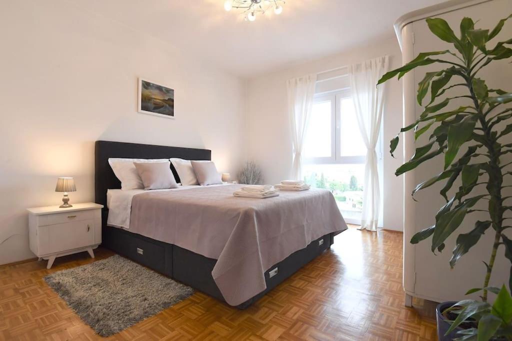 Apartman Ilijana Zadar Exteriör bild